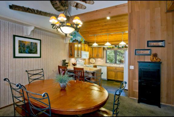 Meadow Ridge Condos By Mammoth Slopes Lodging 맘모스 레이크스 객실 사진